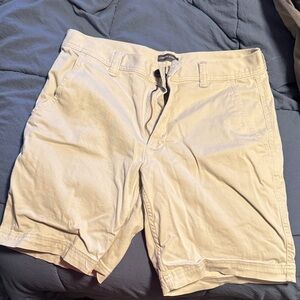 St. John's Bay Men's Cream Flat Front Shorts